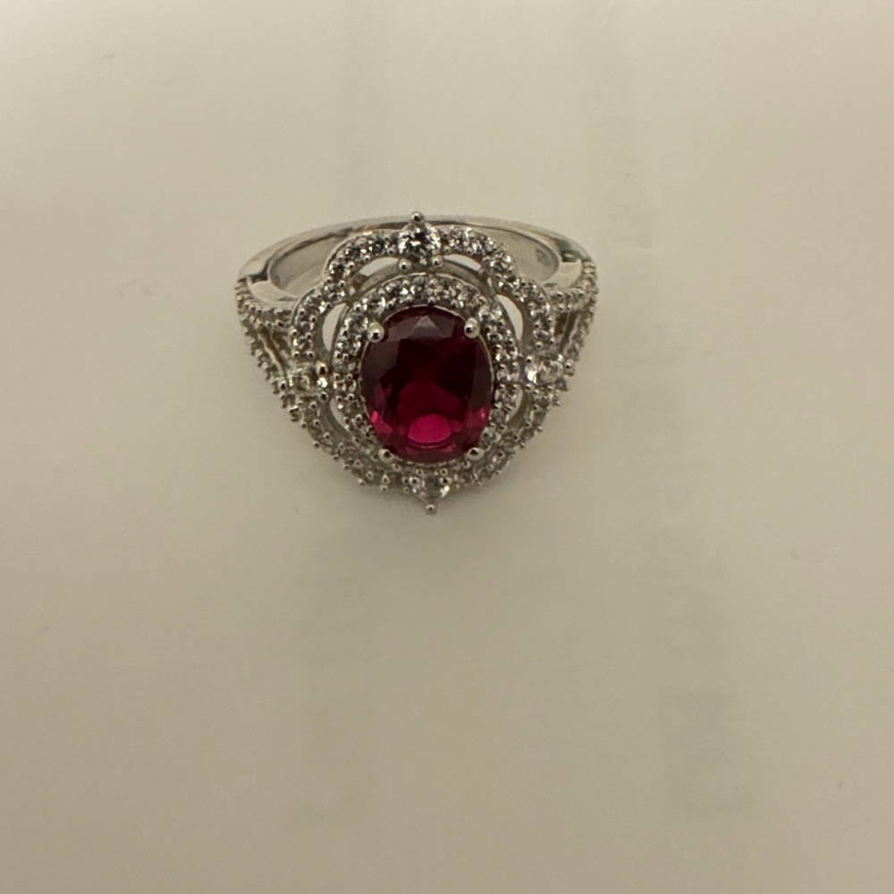 Elegant Silver and Red Gemstone Ring